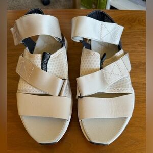 Sorel Women's Kinetic Impact Sandals Fawn size 8 EUC